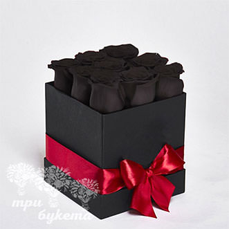 9 черных роз в коробочке
