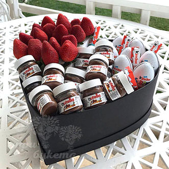 Клубника и Nutella в коробке