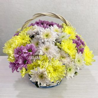 Маленькая корзинка куст. хризантем Маленькая корзинка куст. хризантем